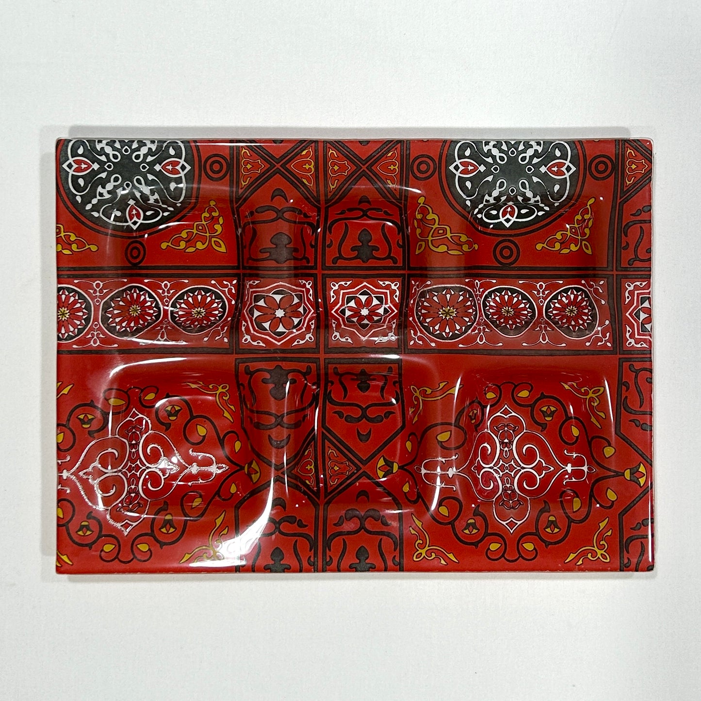 Red Khayamiyah Serving Plates