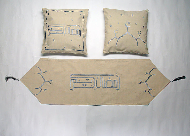 Mosque Silver Runner with 2 Cushions