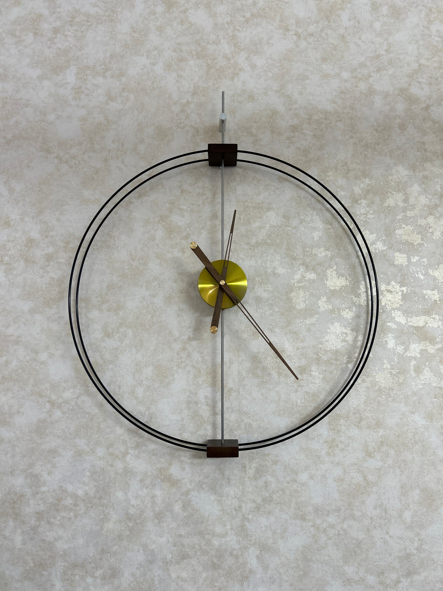 Vintage Minimal  Black Wall Clock