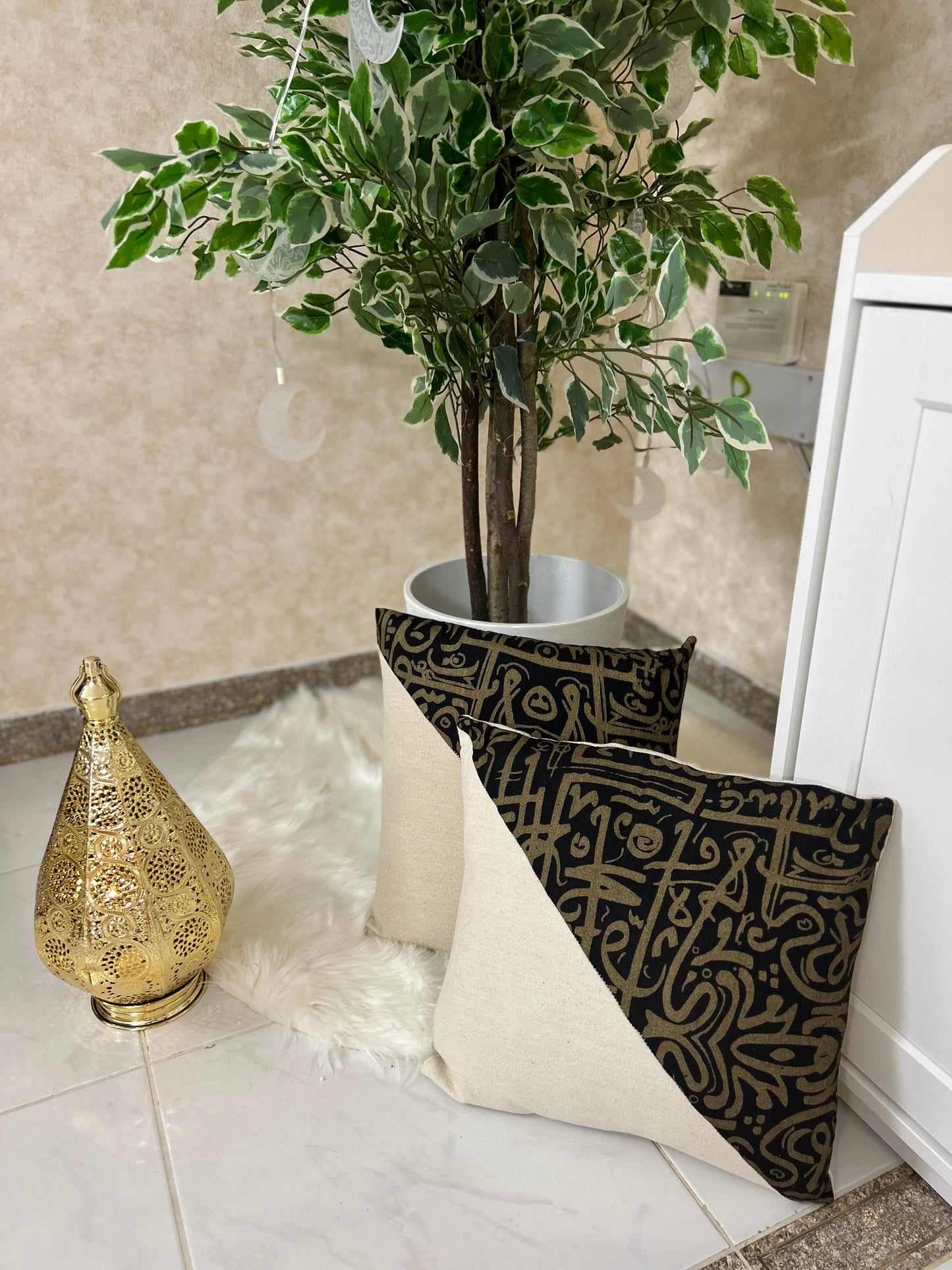 Black with Gold Koufi Table Runner Set